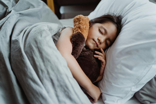 Snoezelen voor het slapen: Zo help je je kind rustig in slaap vallen