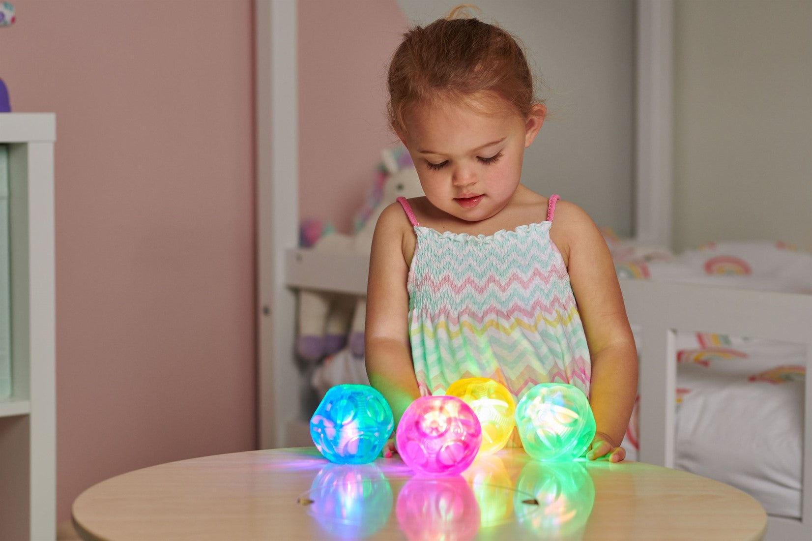 Flitsende sensorische ballen voor kinderen met visuele stimulatie